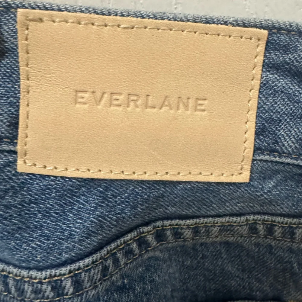 Everlane Curvy 90s Cheeky Straight Crop Size 28